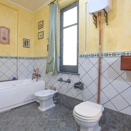 Casa vacanze 3 Bedroom Lovely In Borgetto