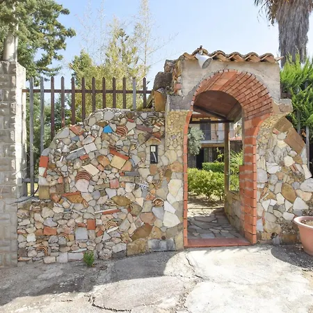 Casa vacanze 3 Bedroom Lovely In *