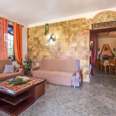 3 Bedroom Lovely In Casa vacanze