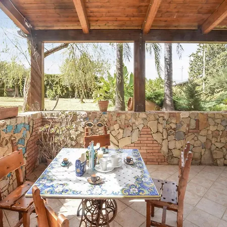 Casa vacanze 3 Bedroom Lovely In *